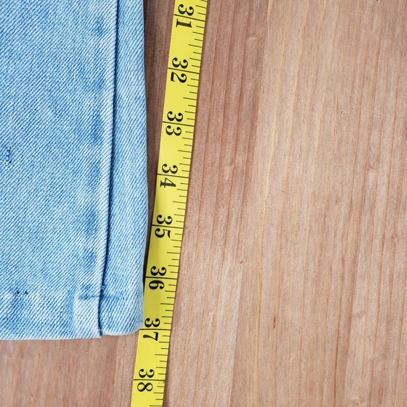 Vintage Levi’s Orange Tab W26 Flare Leg Light Wash Creased - Picture 10 of 16